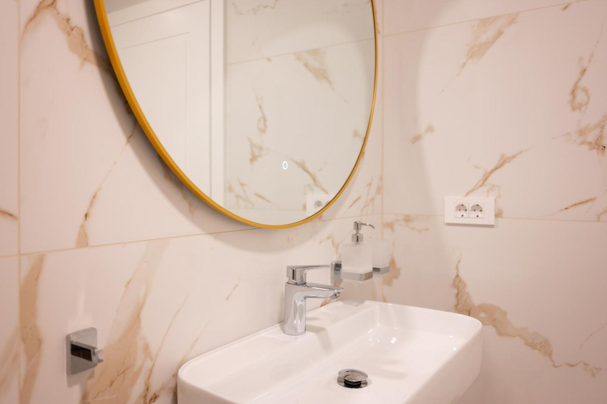Luxury Rooms Volat Old Town زادار المظهر الخارجي الصورة